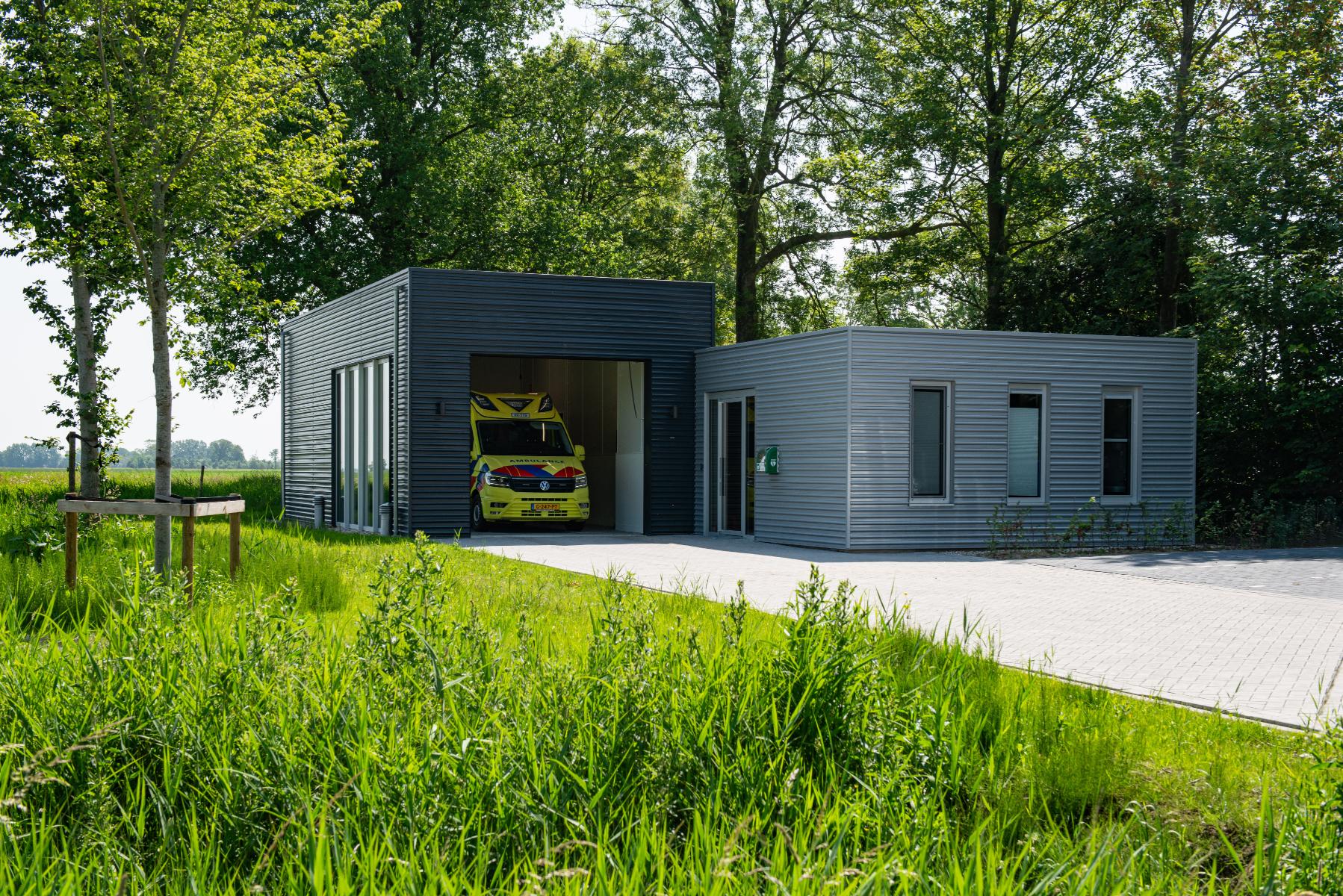 Ambulancepost Metslawier